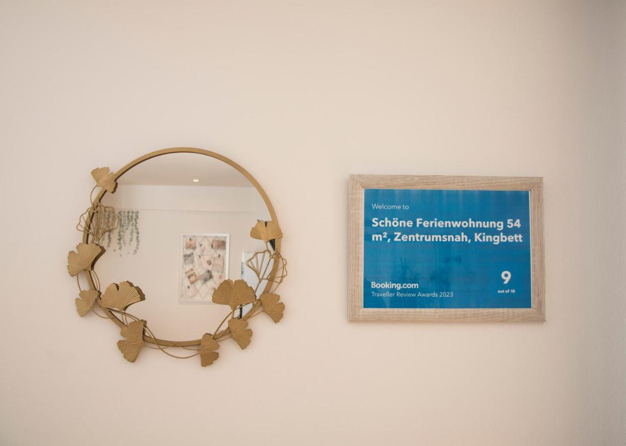 Schoene Ferienwohnung 54 M², Zentrumsnah, Kingbett エアフルト エクステリア 写真